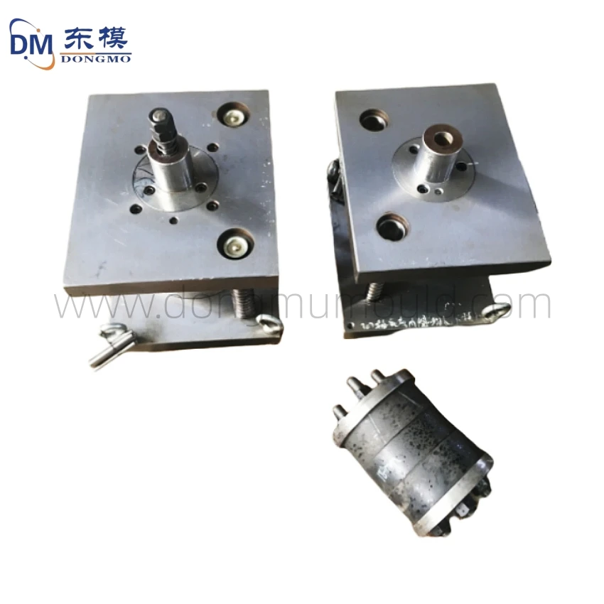 Conveying Machinery Parts Flanging Bearing Seat Compound Mold